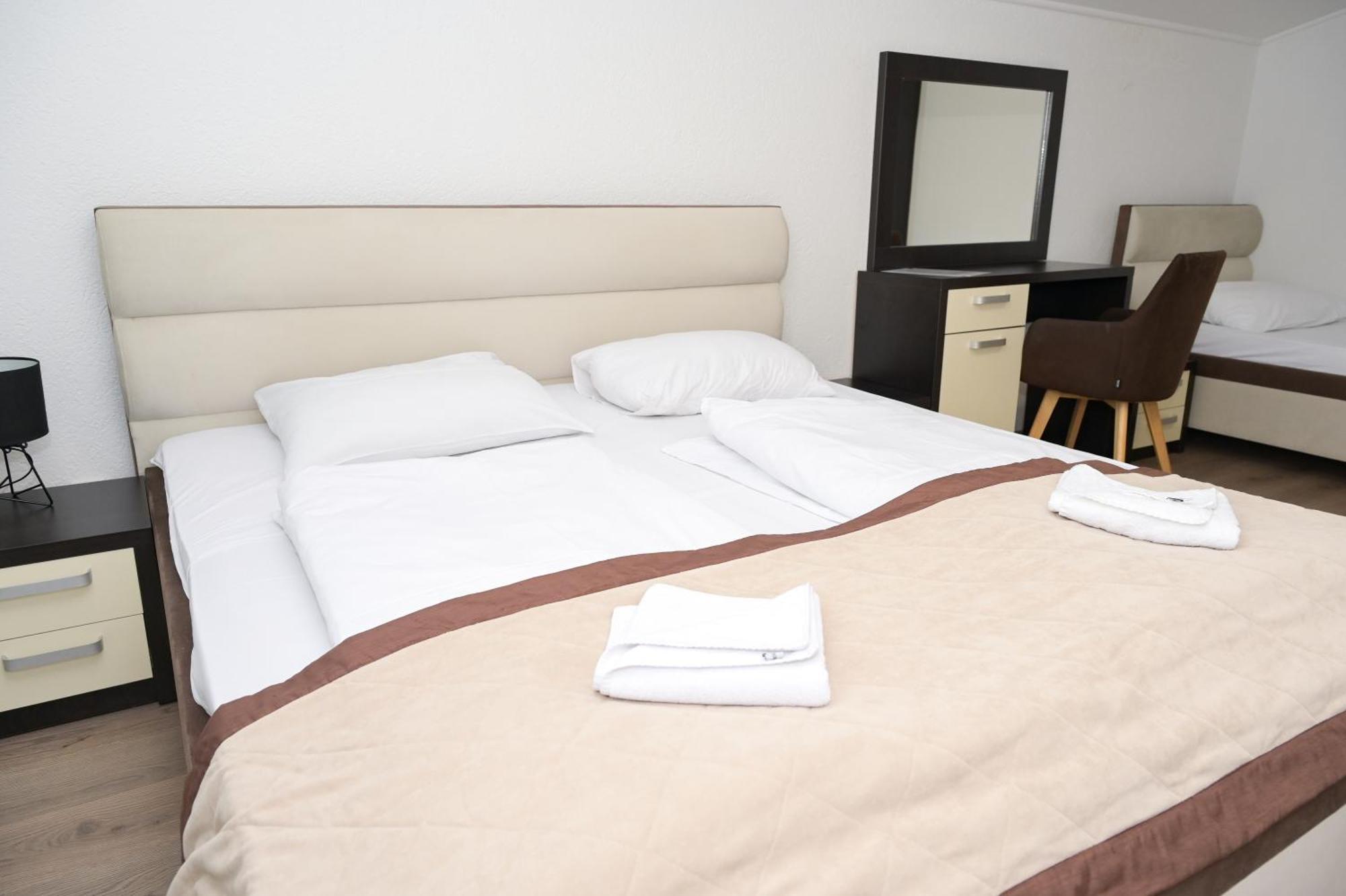 Motel Plaza Jajce Buitenkant foto