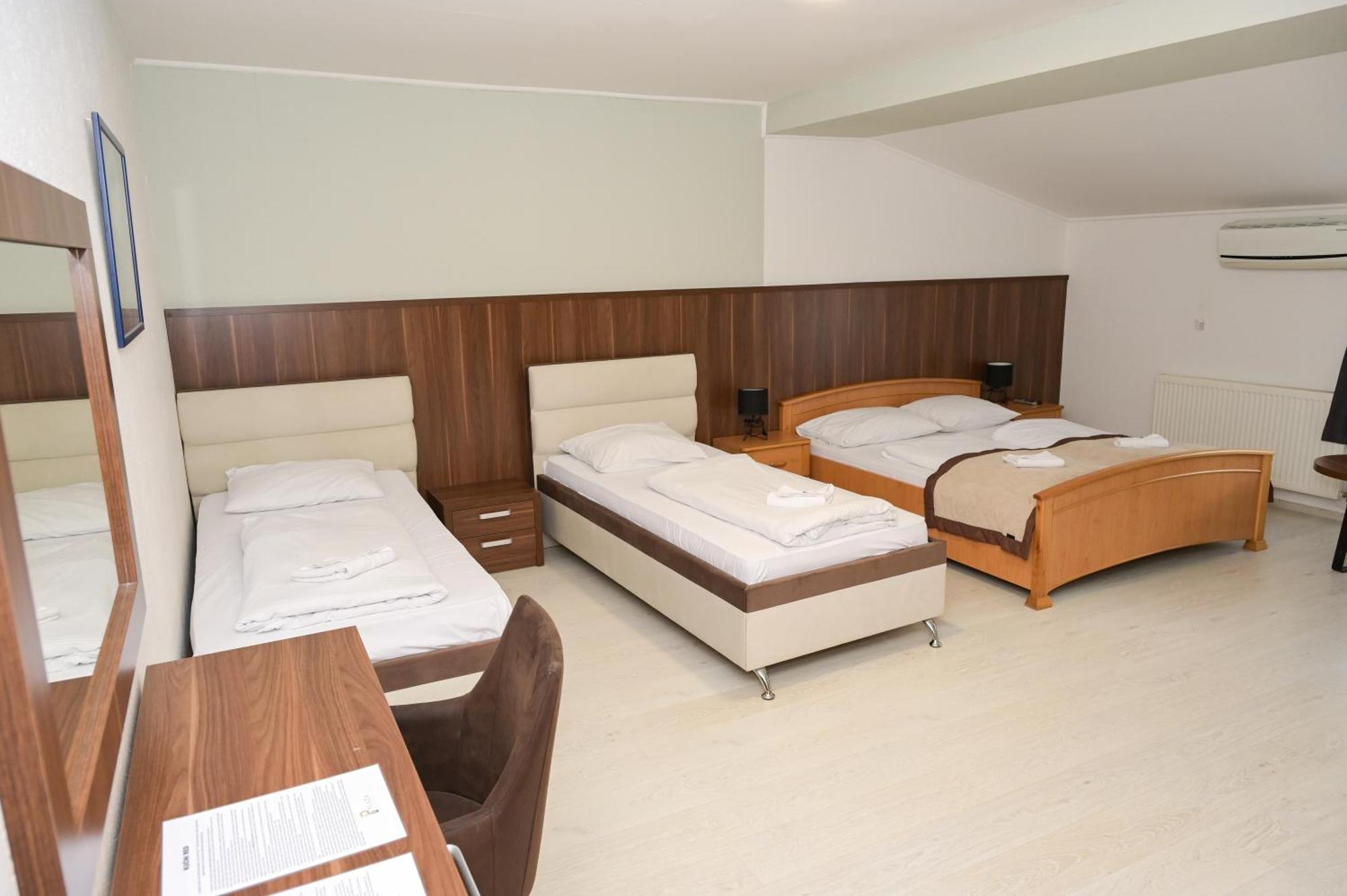 Motel Plaza Jajce Buitenkant foto